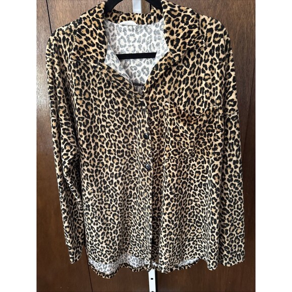 Animal Print Oversized Button Down Knit Top/Jacket Sz 2X Stretchy Pocket - Picture 1 of 5